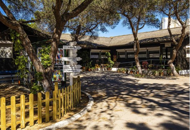 CENTRO DE DIA - CENTRO SOCIAL DA TRAFARIA